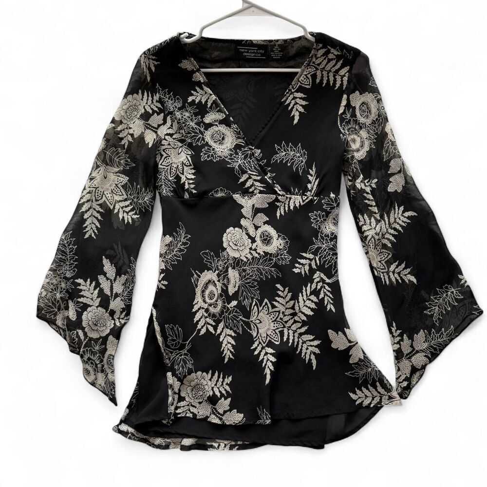 INSANE 100% Silk Y2K Fairy Whimsygoth Black & White Floral Babydoll blouse
